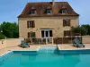 gites-dordogne-piscine-grande-maison-10