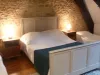 gites-dordogne-piscine-la-menuse-chambre-bleue-5